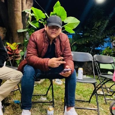 Rebo9705's profile picture. No me sigas, yo también estoy perdido.