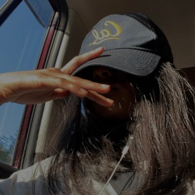 lunnellyfics's profile picture. she/her cr: nightshade by Keri lake