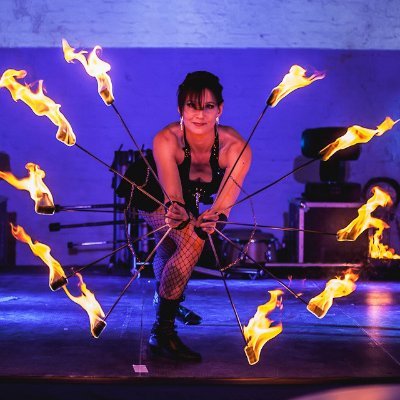 Project PQ is one of the leading companies for fireshows, lightshows and special showproductions. We combine dance and circus arts for events all over the world