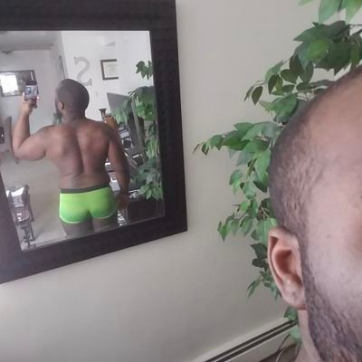 BlackmonRoss's profile picture. Just an easygoing guy........... #bi #sapio #nerd #worldtraveler 🇺🇸🇦🇷🇧🇷🇮🇹🇵🇹🇯🇲🇧🇧🇳🇿🇨🇦🇵🇦🇮🇪🇸🇳🇰🇳 Looking for daddy 😈😈