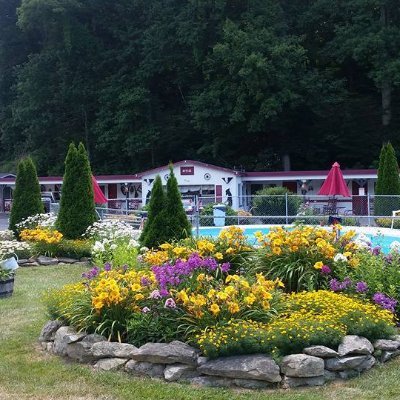 Reports from Maggie Valley,NC and Smoky Mountains by family owned and run fun motel in The Smoky Mountains of North Carolina.