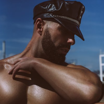 Photomodel & Entertainment | Proud spanish bearded, fitness freak and Harley fan | Instagram
Fully Uncensored:
https://t.co/mCtyRjz1lJ