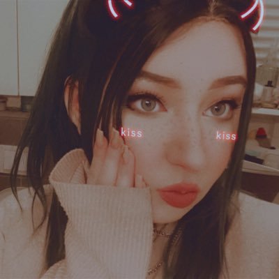 YukikolovesSnow Profile Picture