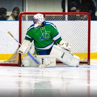 #29 Dartmouth Voyageurs U16 AAA, Instagram: romanyoung47