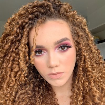 nicolereis1402's profile picture. 