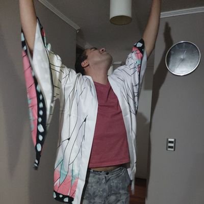 IvnF17's profile picture. Usuario promedio, alejado de todo y superficialmente estúpido