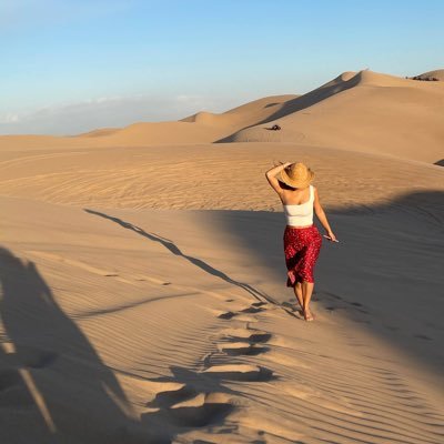 lizzyy_r's profile picture. 