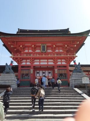 自然食材を使った陰陽五行・一物全体食の研究・普及を行っています。こんな時代だからこそ先人の知恵に学び自然の摂理を知る事が大事だと考えています。西欧型主義から東洋型主義の時代に入り、今はその移行期。明るい未来を手に入れるためにも今の困難を楽しんで乗りきろう！#古代食　#陰陽五行　#一物全体食