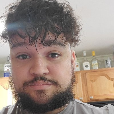 Drag race enthusiast. Lover of all things drag/drag related. Gay/25/He/They