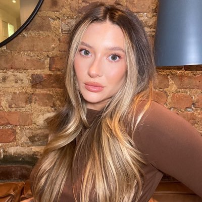 Makeup,Love to travel everywhere, like cryptocurrency ＃CRO🚀🚀 ＃BTC #SOL🔥  ＃LINK✈️