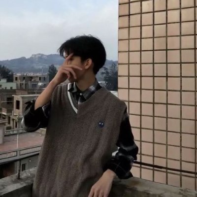 baoanhle28049's profile picture. Follow me, I'll follow you back