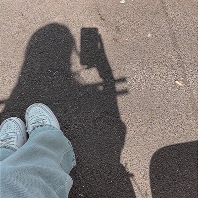 WrldPhobic's profile picture. 