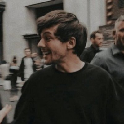⎡Louis⎦ ✭.#flightlessbirdlovebot ✳︎ 17 !fan account¡