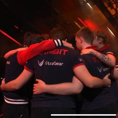 QcGhi's profile picture. MBB内定 どこかの選コミュ→メンター複数コミュ 夏は外銀外コン見てました 関西 フェルミとかケース練習付き合います〜 #就活 #23卒 #23卒と繋がりたい #24卒