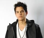 Actor, cantante y: Ricardo Abarca since: 08/05/2000