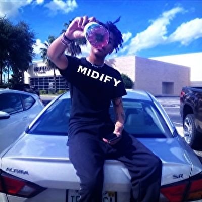midify_'s profile picture. 🇮🇹Editor
Highlights Editor
ig: midify_
discord: midify_#4883
tik tok: cwzynx.p6rk