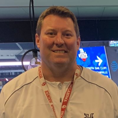Christian, Hubby, Dad, Sooner, City Administrator, 30-year TXHSFB play-by-play, Chamber prez, EDC Dir., @studio42texas