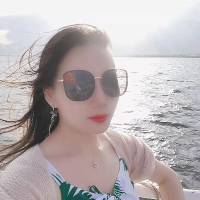 Jolie9988's profile picture. LED Lighting solutions for indoor and outdoor.