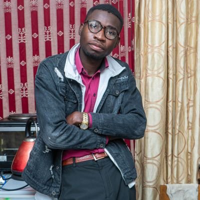 Photographer 📸 Medical Student at the University of Zambia Entrepreneur. CEO of PLUG loans💸 and PLUG online store 📱 . CEO of Plug Digital Marketing Agency.