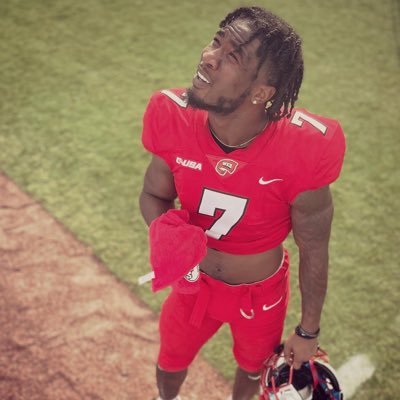 BČG Ñation 🤟🏾. ĘÃ6️⃣. Üniversity of Ñorth Çarolina. Alumni 🐏 Western Kentucky Defensive Back IG:@kingnew_era7