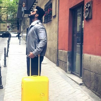 BubaiRo1's profile picture. Truth is beauty....beauty truth💘