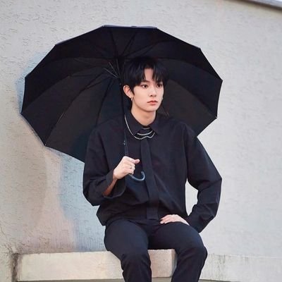 x195241hhe's profile picture. Heeseung🐹 NICHOLAS 🐱
HYEONGJIN🐩HANBIN🌻