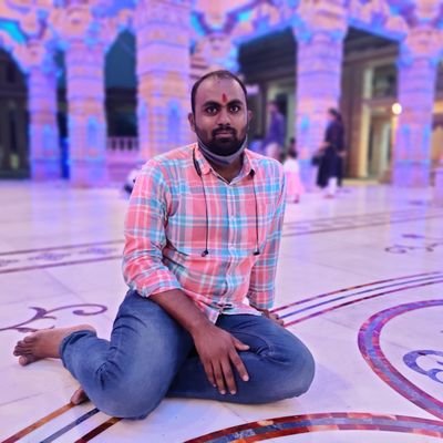 shubham_mesh's profile picture. इथे विरंगुळा म्हणुन.. सोशल मिडिया आणि वैयक्तिक आयुष्य यात जाणीपूर्वक फरक ठेऊ इच्छितो.....