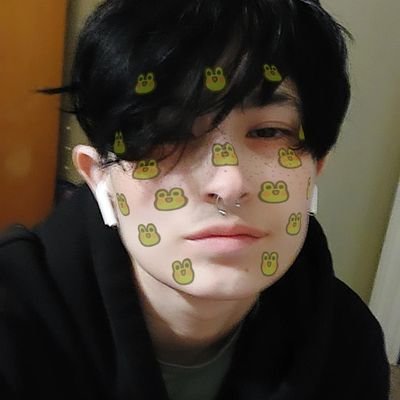 shutuphermann's profile picture. just kinda vibing // native