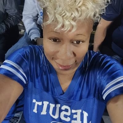 Larry Hodges Mom!! Student Athlete #18💙🤍#JESUITTIGER