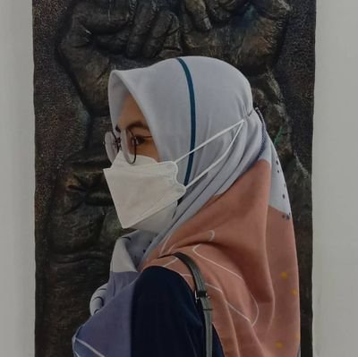 Herwina_'s profile picture. Hanya sebuah kata.