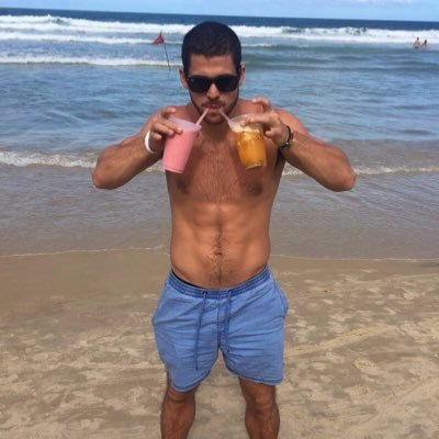 renatocn09's profile picture. serás del tamaño de tus pensamientos.