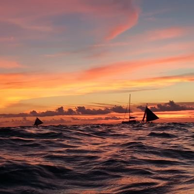 simpleng_pogi22's profile picture. i am bisexual and very discreet. i love movies, coffee and travelling. looking for someone who will love me. may straight ba na magmamahal sa katulad ko?