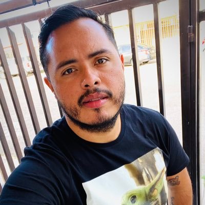 Tratando de no encajar en la sociedad. Pedazo de actor con inclinación a director y conocimientos de editor, todo un cliché.