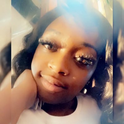 redfearn_cierra's profile picture. Mother of 2 👨‍👩‍👧‍👦 wife 💍 money maker 💰