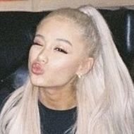 arianapoetty's profile picture. 