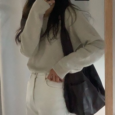 YlSP0PEwhUSTHPP's profile picture. 