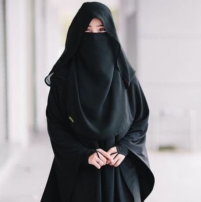 AdreannaBatrish's profile picture. 24,UM Bachelor of Laws 🇲🇾