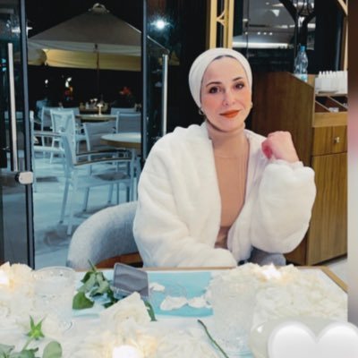 Lina94083892's profile picture. 🇻🇺🇦🇪🇸🇾