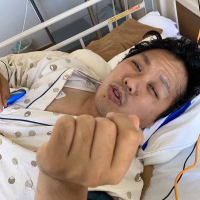 【重度障害者の全てをYouTubeで】入院中からYouTube |前代未聞!入院中に登録者1000人達成|21年7月に首を骨折・頚椎損傷の重度障害者|22.8月退院|一般社団法人理事||自由を得るために不自由を叫ぶ|お仕事依頼はDMまで|障害者になる瞬間は下記URL