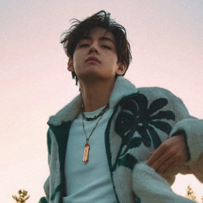 ph based 📍 | buying acc for enha-bts-txt-tbz 💸 | Let’s be moots ❤️