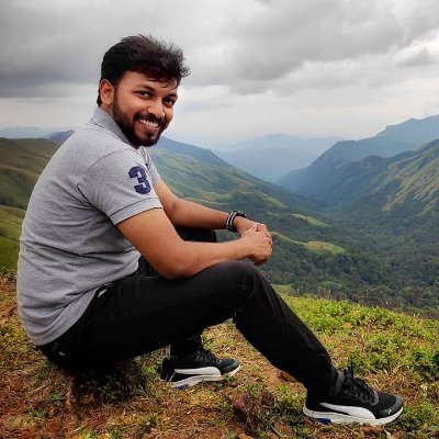🇮🇳
Web Developer, would love to talk anything related to Tech.