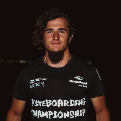 coinlover_r's profile picture. 