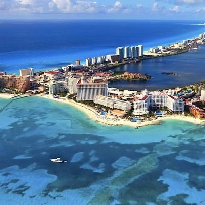 Somos Agencia trabajamos con Los megores parques de Cancun y Rivera Maya.Ofrecer Los megor servicio.