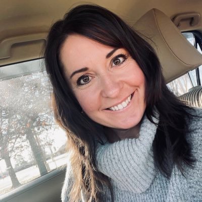 SandiZinn's profile picture. mom • teacher