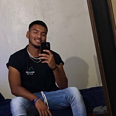 jzarzuela_98's profile picture. just going with the motions 🌊