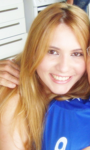 JanainaLoyola's profile picture. 