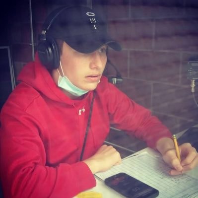 🎙College Broadcaster🎙@WGAOPower88 Fmr: PxP for @B2BTV22 and @stable_sports🏀basketball 🏀 ⚾️baseball⚾️⚽️soccer⚽️🏈football🏈fhockey BHS ‘23 Dean ‘27