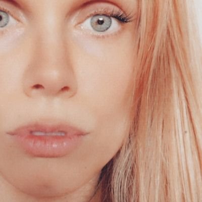 mkajfasz's profile picture. Travailleuse sociale✌ Féministe✌ Globetrotter 🌍