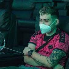 valorant player
primo chico de keznit y ermano de kennyS