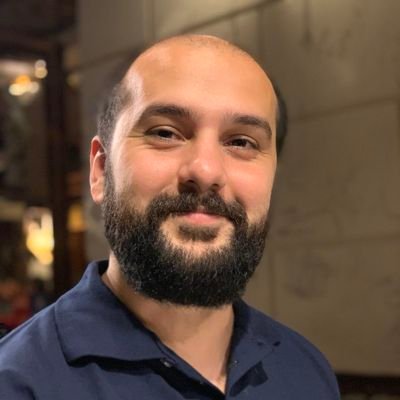 Software Architect and Web Developer.
Once in a while, a good programmer. Most of the time, it could be better.
Lazy meditator with existential angst.